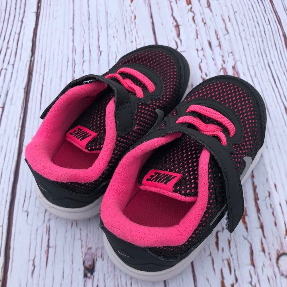Toddler Nike size 7